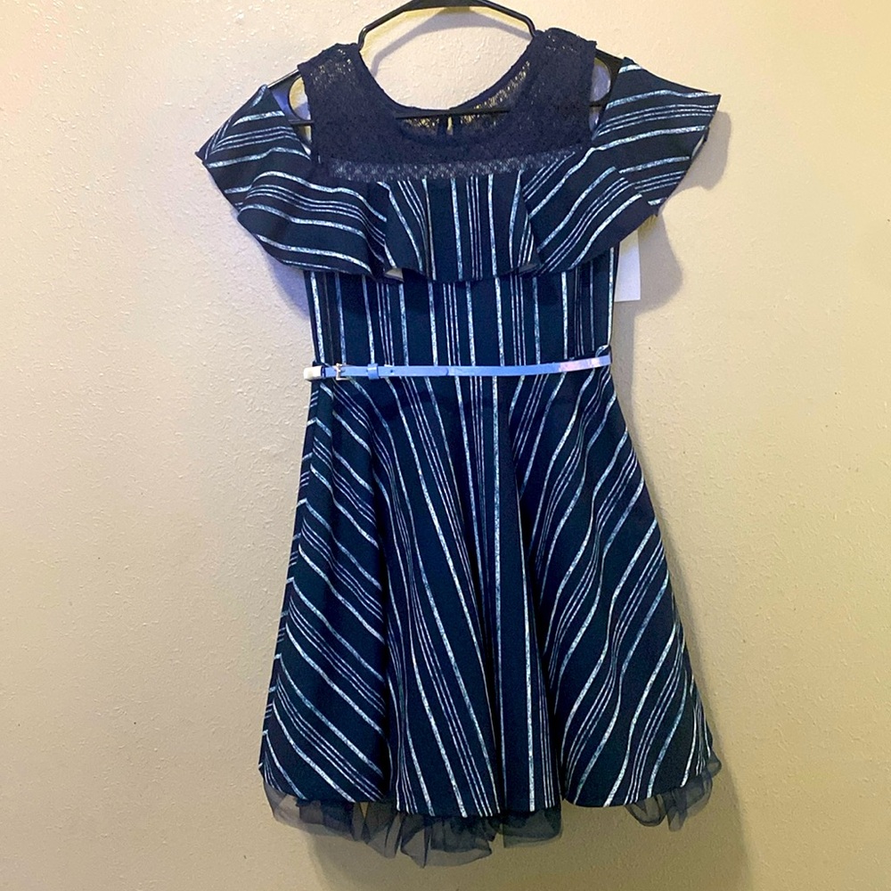 *NWT Chambray and Navy Blue girls dress size 14